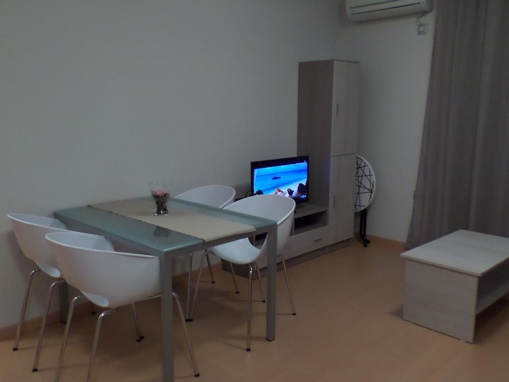 Apartamentos Begastri Cehegín Oda fotoğraf